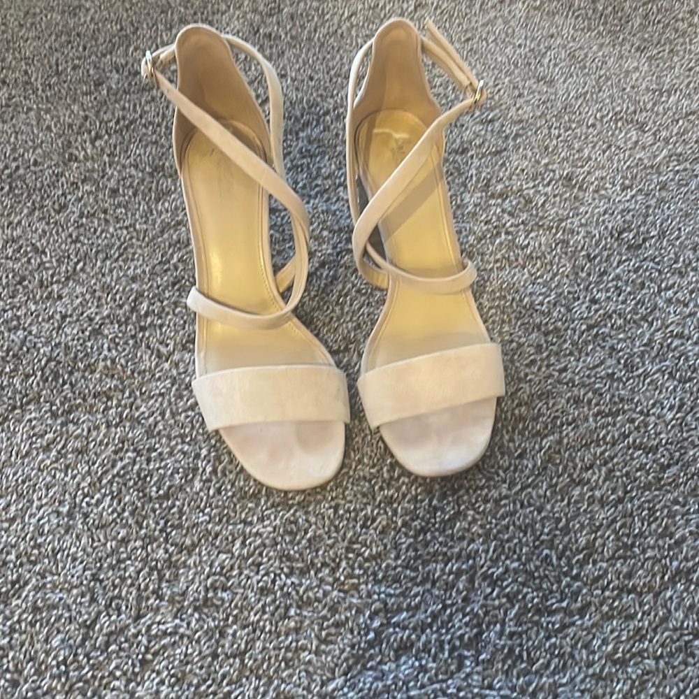 Michael Kors Tan suede wedges